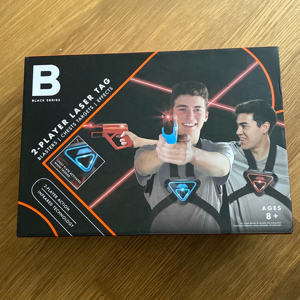 New Black Series 2-Player Laser Tag & Vest Set Blasters Chest Targets Effects
